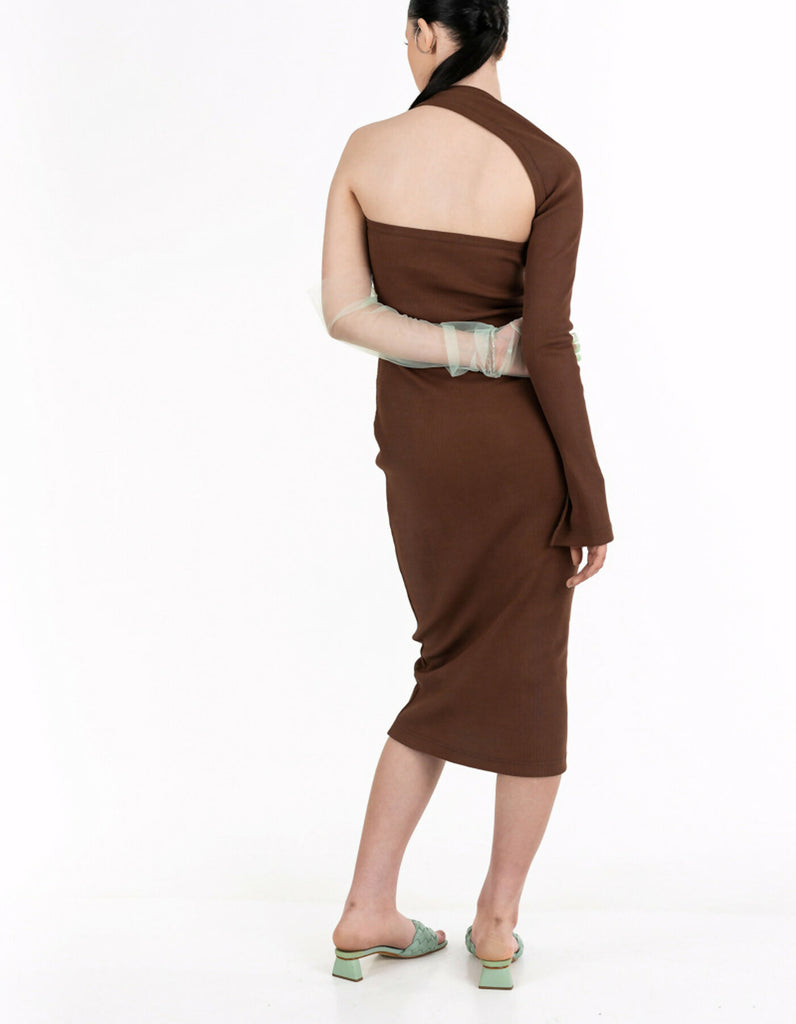 Beige/brown one-sleeve knitted dress