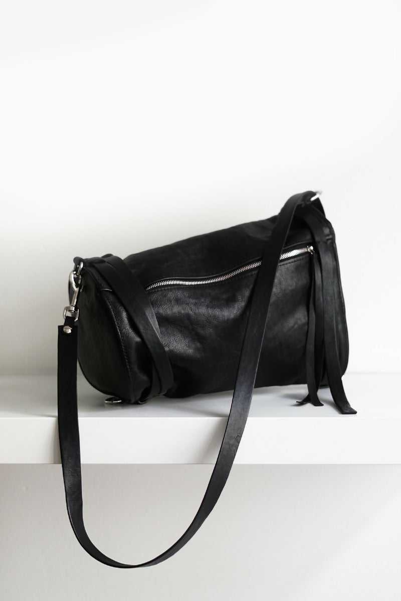 marie-bernadette-woehrl-duffle-dark-fashion