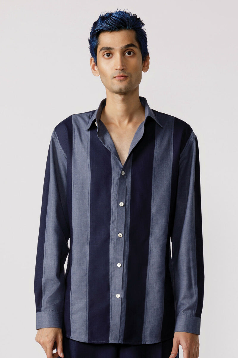 Linear cut and sew striped shirt