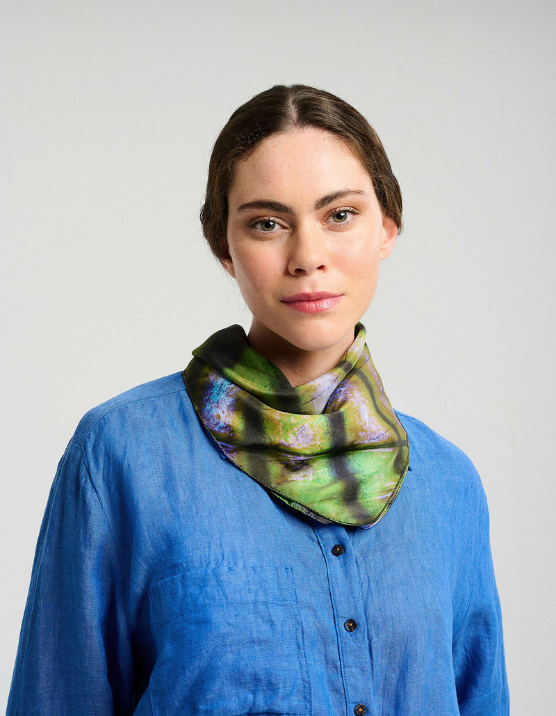 ACTINIDIA DELICIOSA 5X SILK SCARF