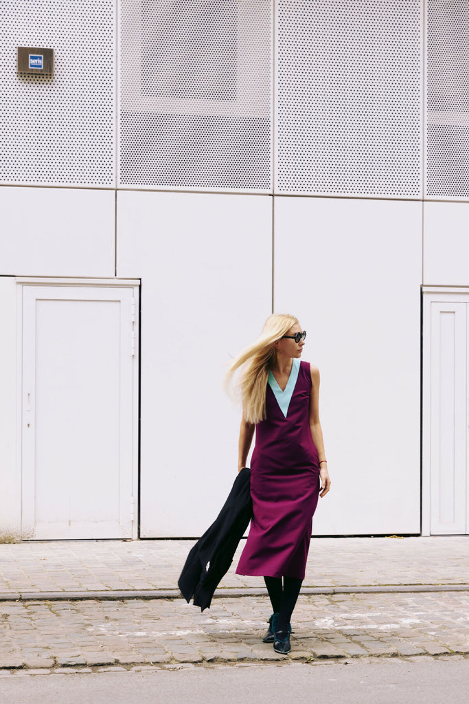 Sleeveless V-Neck Midi Dress Dark Fuchsia