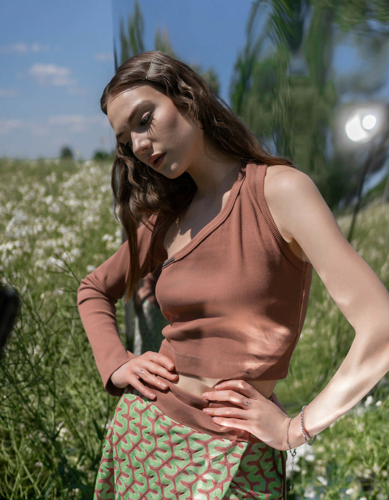 One-sleeve brown knitted top