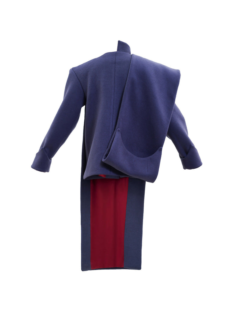 Extended short blue coat