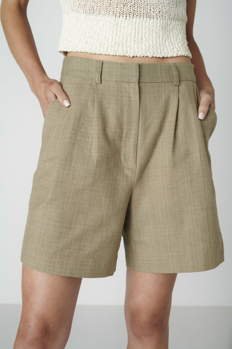 Bièl Shorts In Sage green