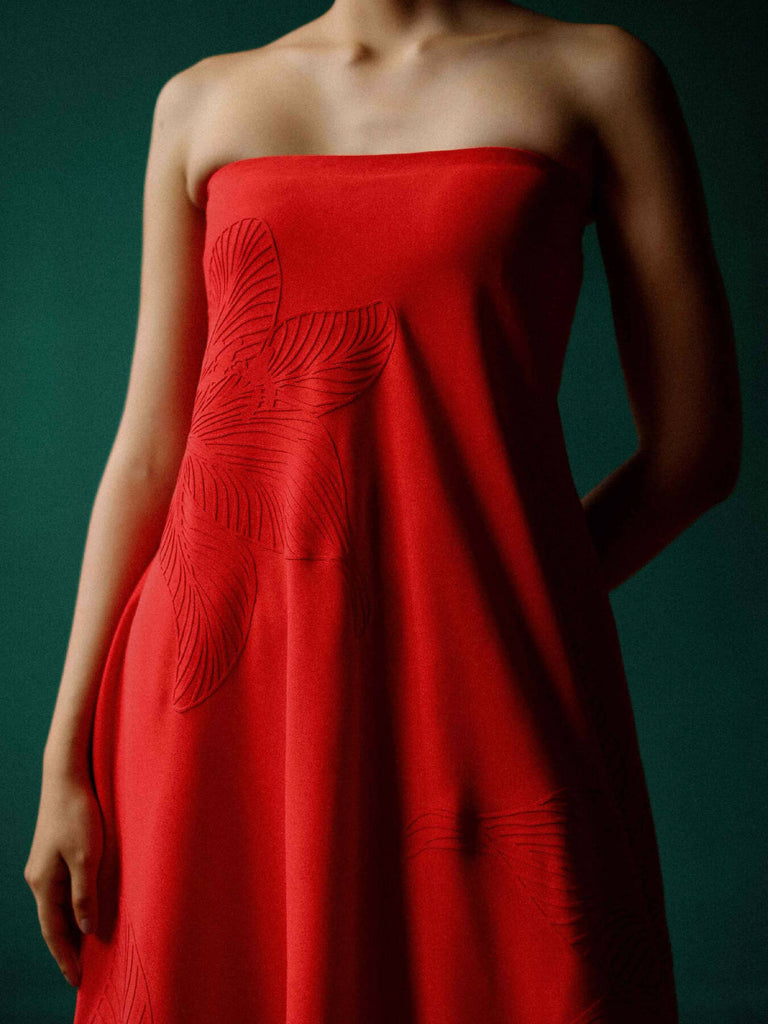 Strapless Embossed lily dress