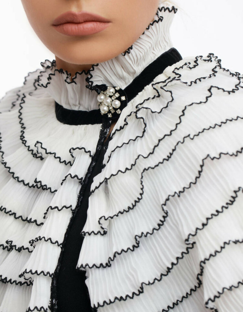 Oversized Viola Collar