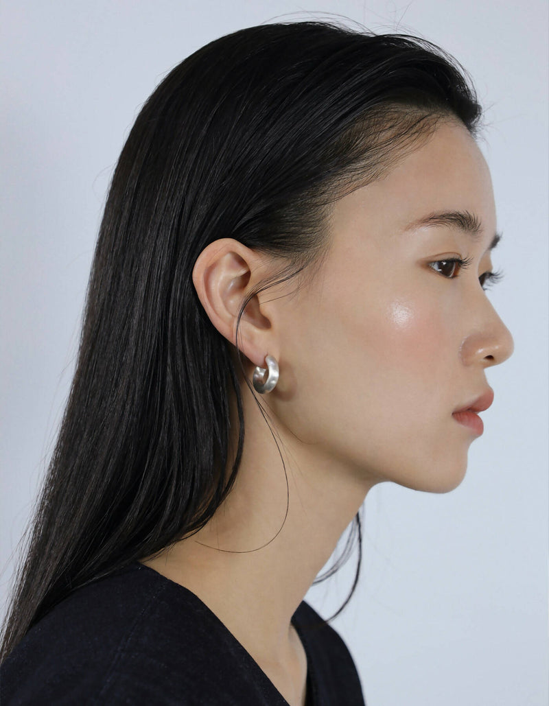 Line earring