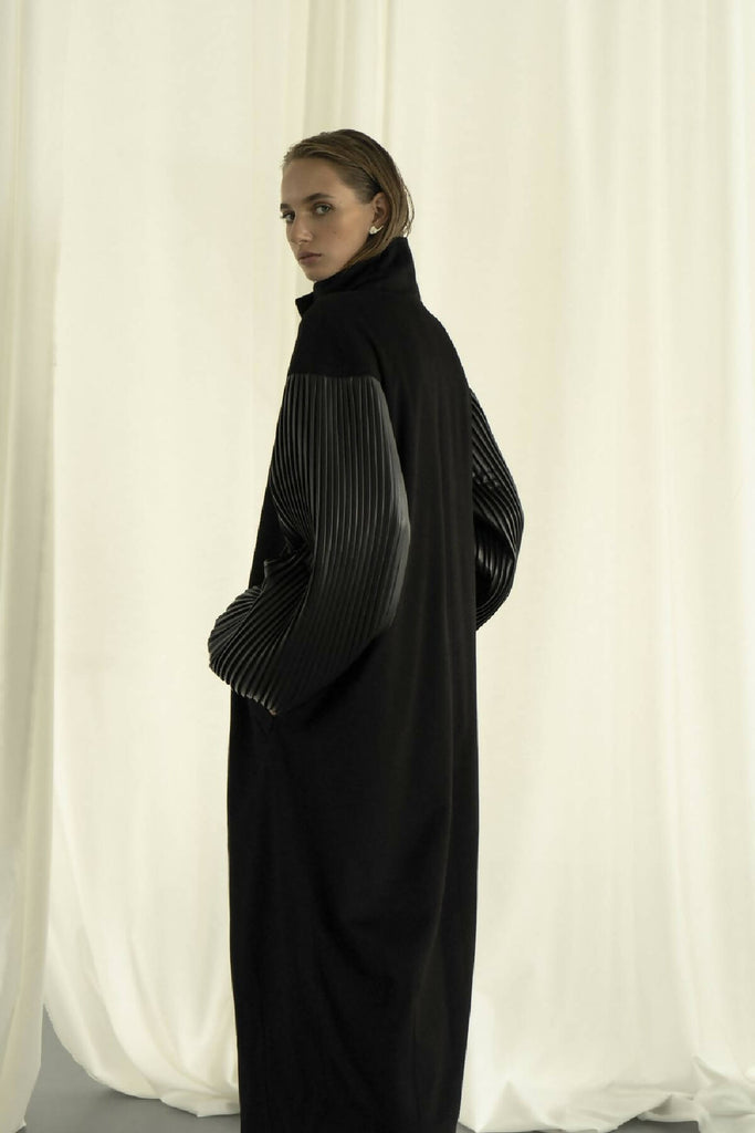 black-cocoon-wool-coat_1111