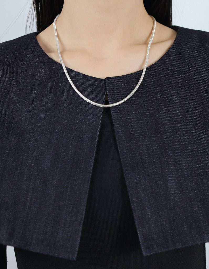 Thick line necklace