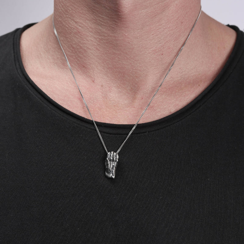 HAND PUNCH NECKLACE