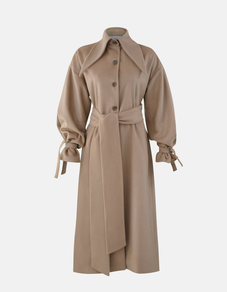 Marlowe Long Cashmere Coat In Beige