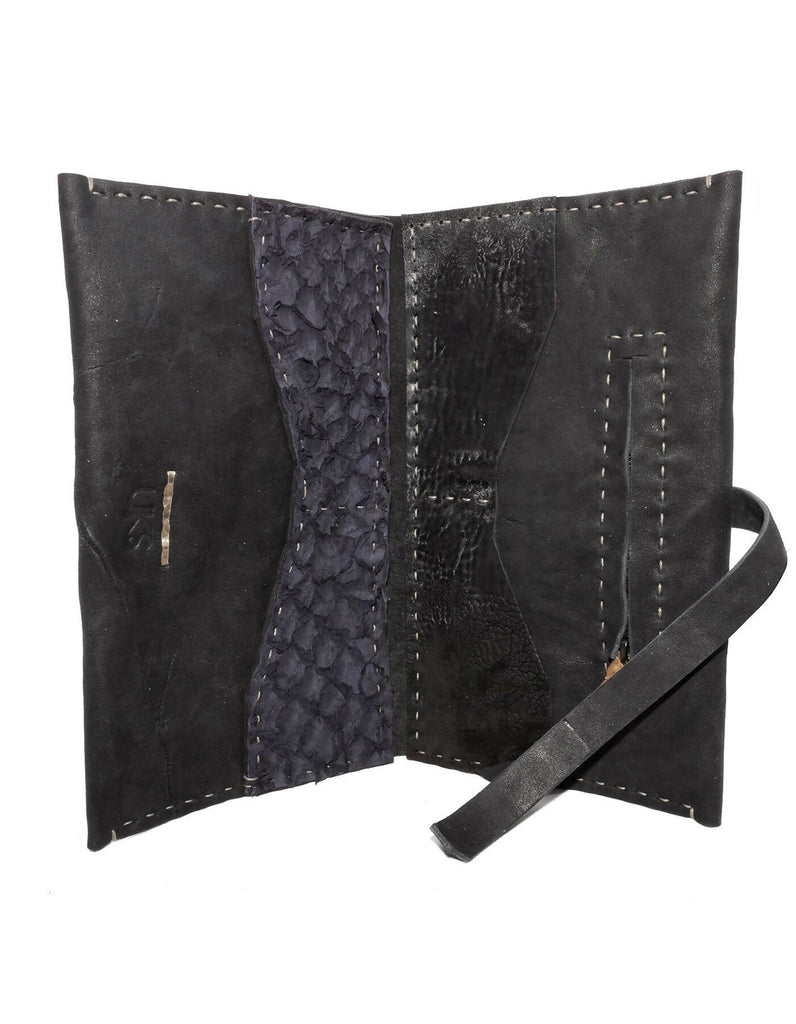 black horse culatta and fish leather long wallet