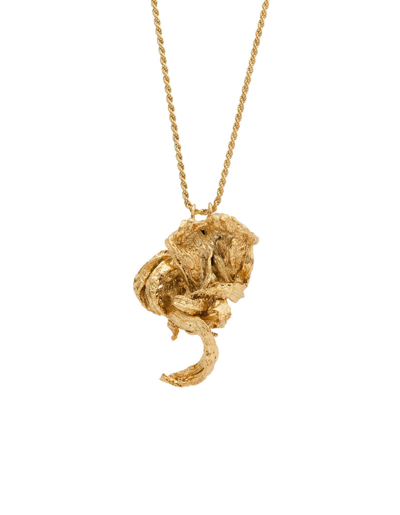 °'HRIAM “Extravaganza” is a gender neutral limited fashion jewellery collection made of flowers, gold plated necklace.