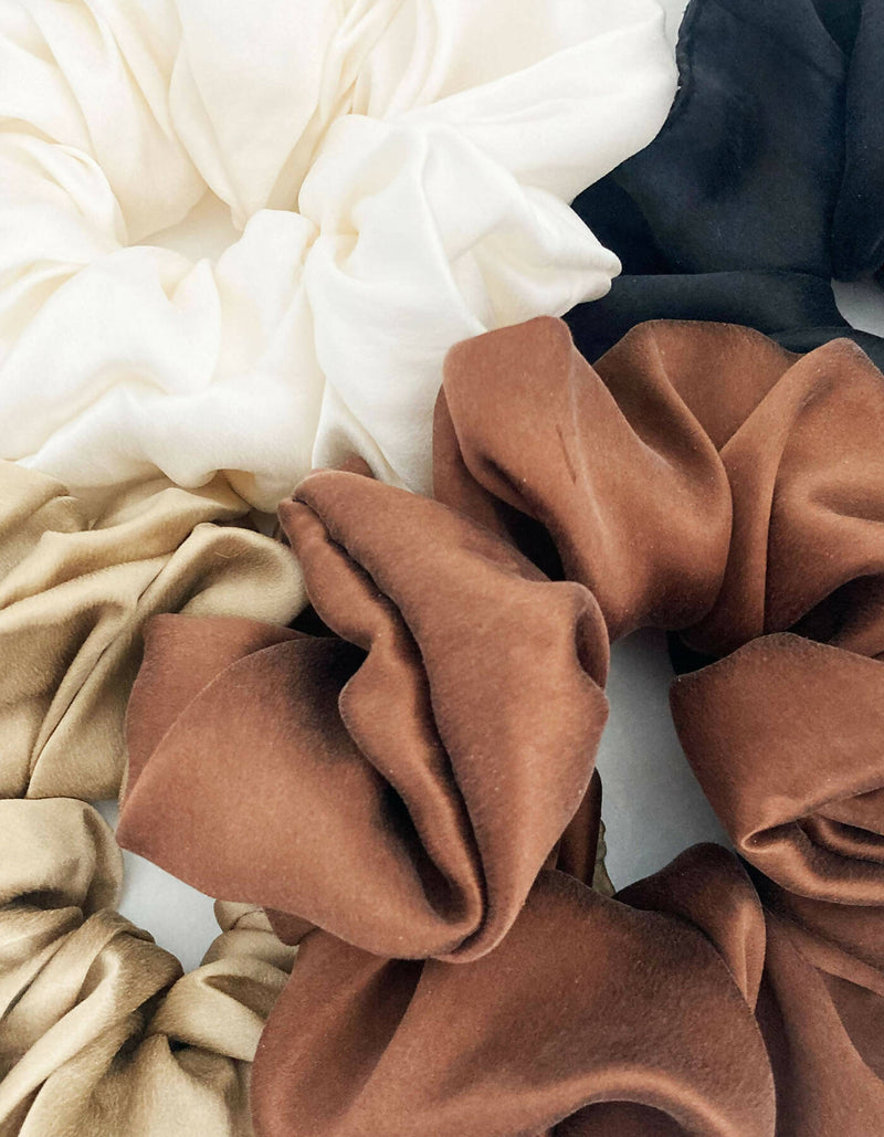 Luciana Oversized Silk Scrunchie - Braun