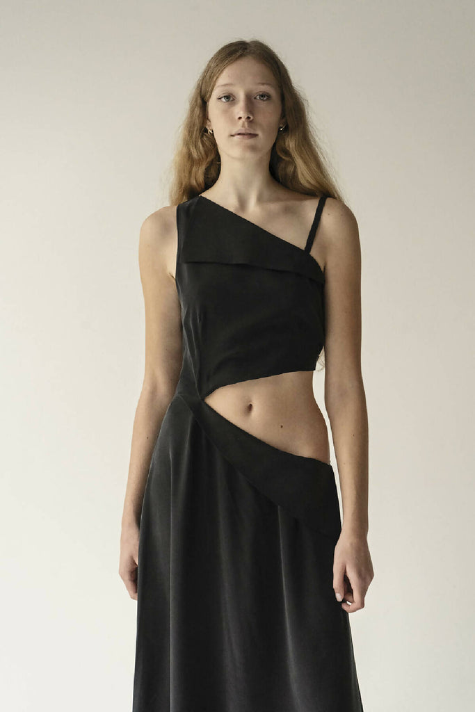 km-by-lange-black-pure-silk-black-open-belly-dress-0005