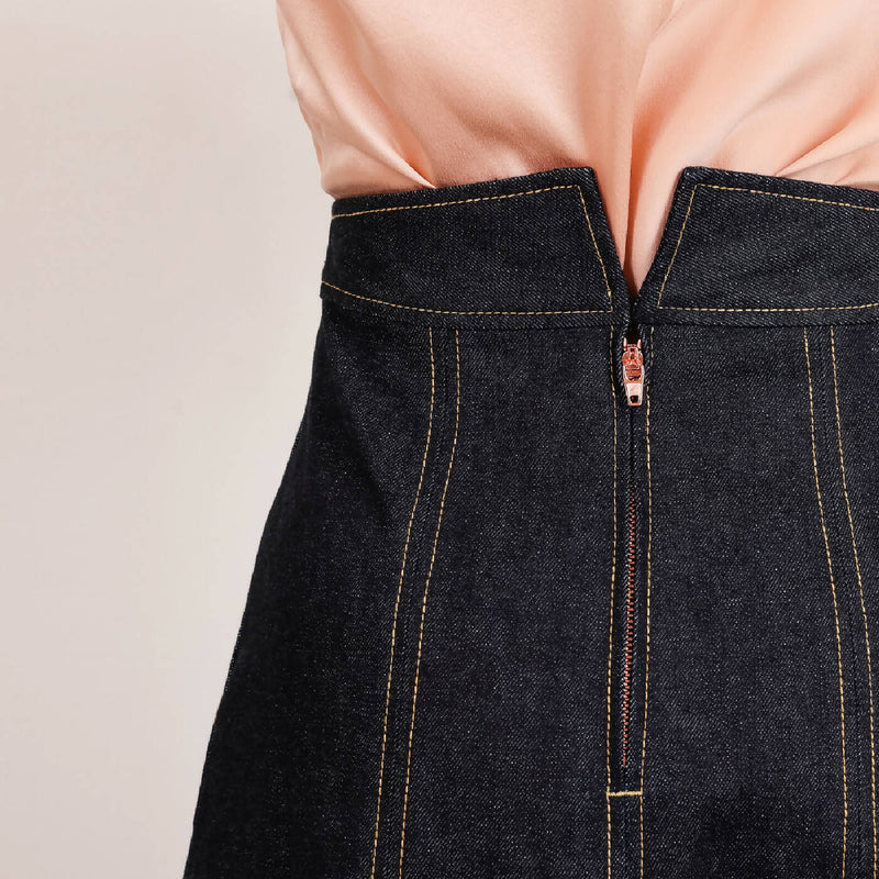 A-line denim skirt Flow in raw denim