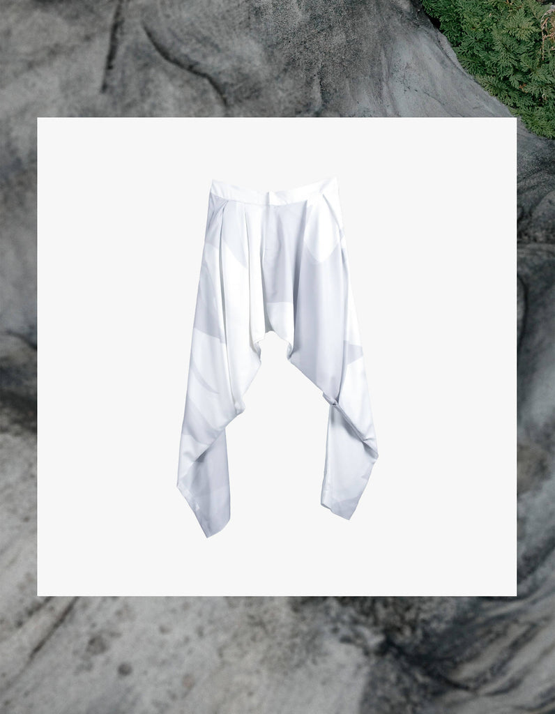 Pleated Low Crotch Trousers In 2D White