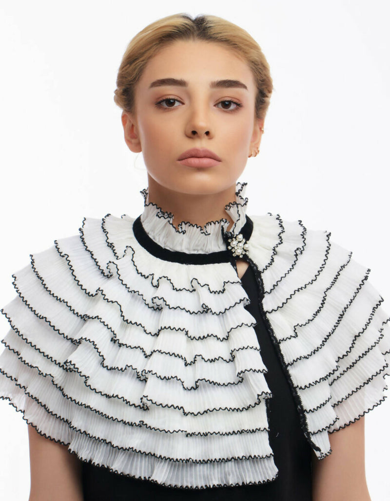 Oversized Viola Collar